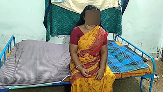 Young Man Has Sex with Desi Aunty