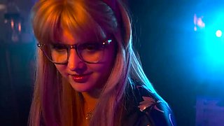 Stepmom Shawna Panofka's Sensual Massage Leads to a Happy Ending