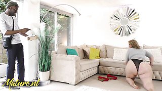 Big tits video with conquering Rockhardo Black from Mature NL