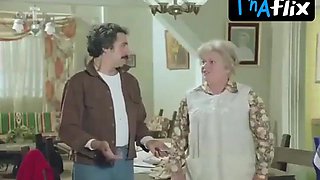 Claudia Guzman Caboose, Boobs Episode in Cada Quien Su Madre