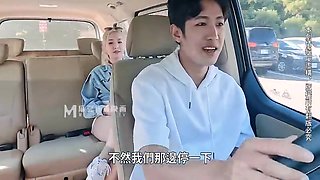 Fair Woman With Big Breasts And Big Ass Teases The Driver To Have Sex In The Car In The Car