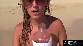 Six Horny Lesbians Go At It On A Public Beach