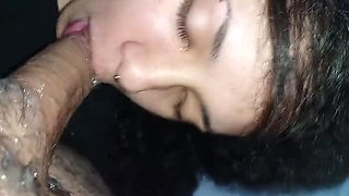 Breathless Deep Throat Blowjob - Horny Rei da Safadeza Devours Huge Cock in POV