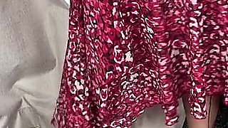 Aunty Sandra Summer Strip Vgq52