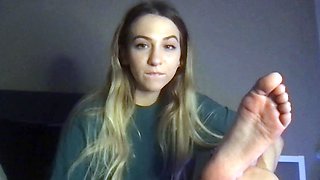 Webcam amateur tasha sky entertains a voyeurs foot fetish w