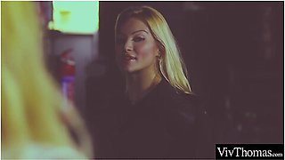 Cherry Kiss, Monica Sweet And Viv Thomas - Stunning Milf Has Her Pussy Licked By Sex Lover