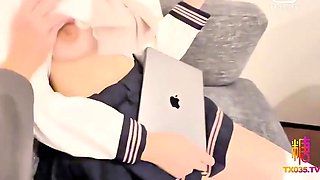 色情哥哥性愛輔導 清純JK的小穴被哥哥灌進滿