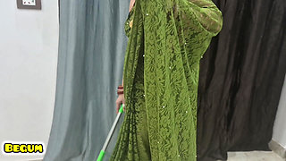 Devar Helping Bhabhi in Cleaning the Floor and FUcked Her Pussy