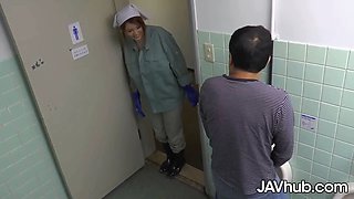 A Japanese Housekeeper Seduce A Man At The Theater Toilet Room