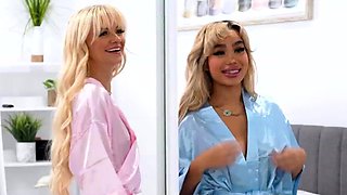 Riley Star & Luna Luxe - Swapping Massage Gets Intense