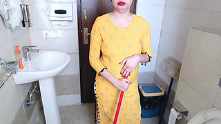 Kamwali Bhai Landlord Affair - Big Boobs Indian Maid fucked by Big Dick Malik For Extra Pay xxx