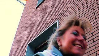 Natural couple tries an FFM threesome