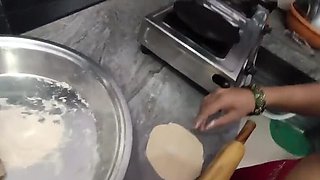 Desi Bhabhi Hot Romantic Fuck With Devar In Kitchen - Pyaripooja22