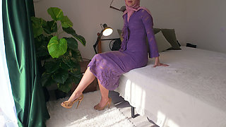 Step Mom Helps Step Son Cum Quickly in Her Panties