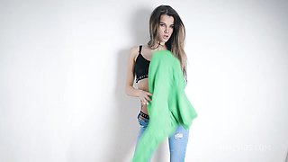 Hardcore Shooting - Dina Cat 18+