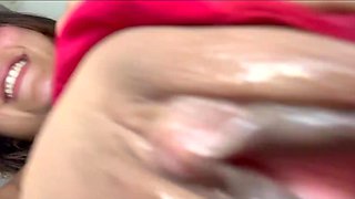 Wanting to get her pussy fucked, the gal can't keep herself from creaming