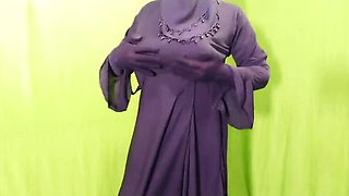 Desi Queen1 Hot Hijabi Indian Housewife Blowjob and Hardcore Fuck in Office