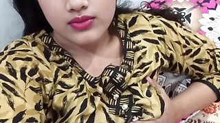 Beautiful Sali Showing Her Pink Tight Pussy