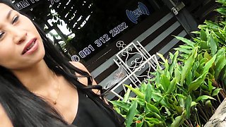 Kinky Thai amateur hooker hotel fuck