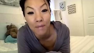 Hot brunette gives you a nice close up masturbation