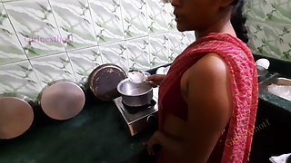 Kitchen Sex - Lonely Indian Bhabi Fucked by Devar - Hindi Sex - Bhabi Sex in Saree