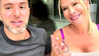 busty blonde babe natural boobs big breasted babe di