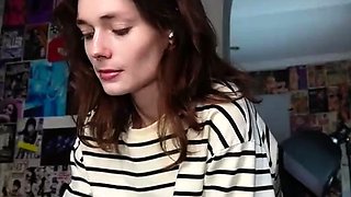 Close up teen wet pussy orgasm