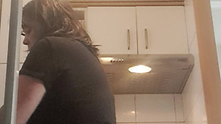 MILF, Cleaning the Kitchen