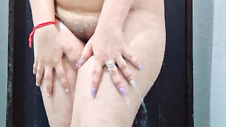 Hot indian desi girl sexy bathroom bath