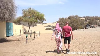 Amira Fayez In Horny Muslim Slut Ufcked In The Desert