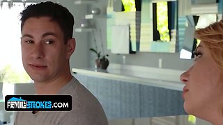 Massive blonde sis Zelda Morrison takes cumshot from kinky brother