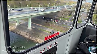 Riskante Spritzige Gondelfahrt - Blowjob Date In Der Seilbahn