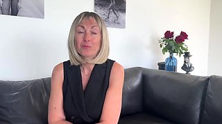 JacquieEtMichelTV - Lena Got Caught Up In The Game Of Group