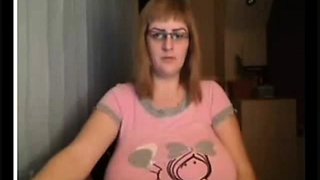Amateur Camgirl with Huge Natural Tits!