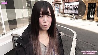 Big tits clip with provocative tootsie from MGiRL TV
