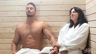 bailey arches gets sucked in the sauna