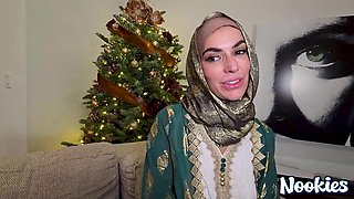 Hijab Hotwife Christmas Fuck: Facial Explosion - Venus valencia