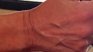 Mature Squirting and Prolapse Her Asshole