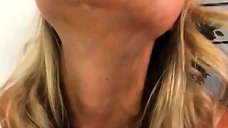 Close up MILF masturbation