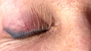 Mature Lady Facecum Huge Load on Eye