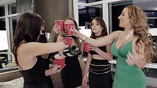Blondes & Brunettes: Richelle, Lily and Alana in a wild threesome
