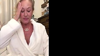Br@ndi Fucks Fan - Milf