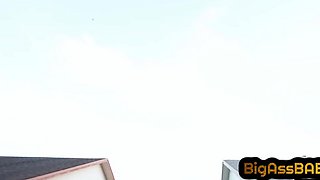 Bigbooty MILF drilled by black fucker in wet pussy hole