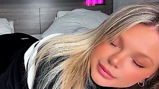 Big boobs teen masturbates hd blonde first