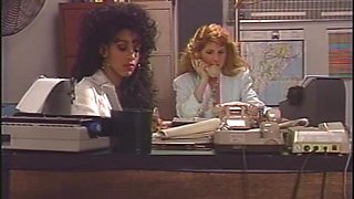 Amazing Chicks Explores Vintage Lesbian Action