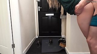 Hot Wife Fucks Pizza Delivery Guy While Hubby Watches - Sofie Lund Creampie Threesome