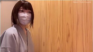 素人絶景!?貸切露天風呂ての野外フェラ生sex 素人カッフル/美少女/色白美乳/中出し/フル動画(23分)/일본여대생과질내사정섹스