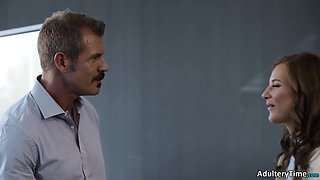 Jewel Diamant Gets Cum Load From Jason