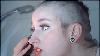 Lynn-tonic - Headshave!