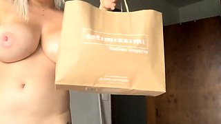 Solo girls masturbate until orgasm for